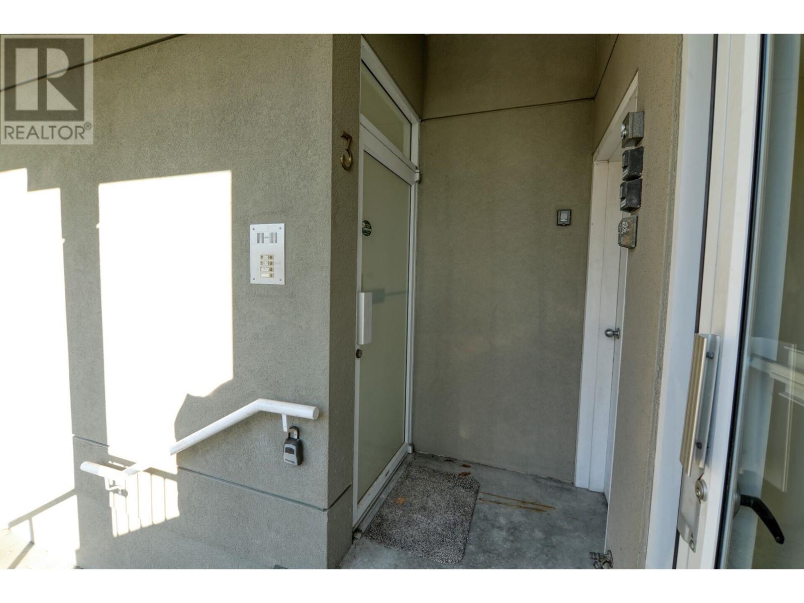 103 703 Gibsons Way, Gibsons, British Columbia  V0N 1V9 - Photo 7 - R2828428