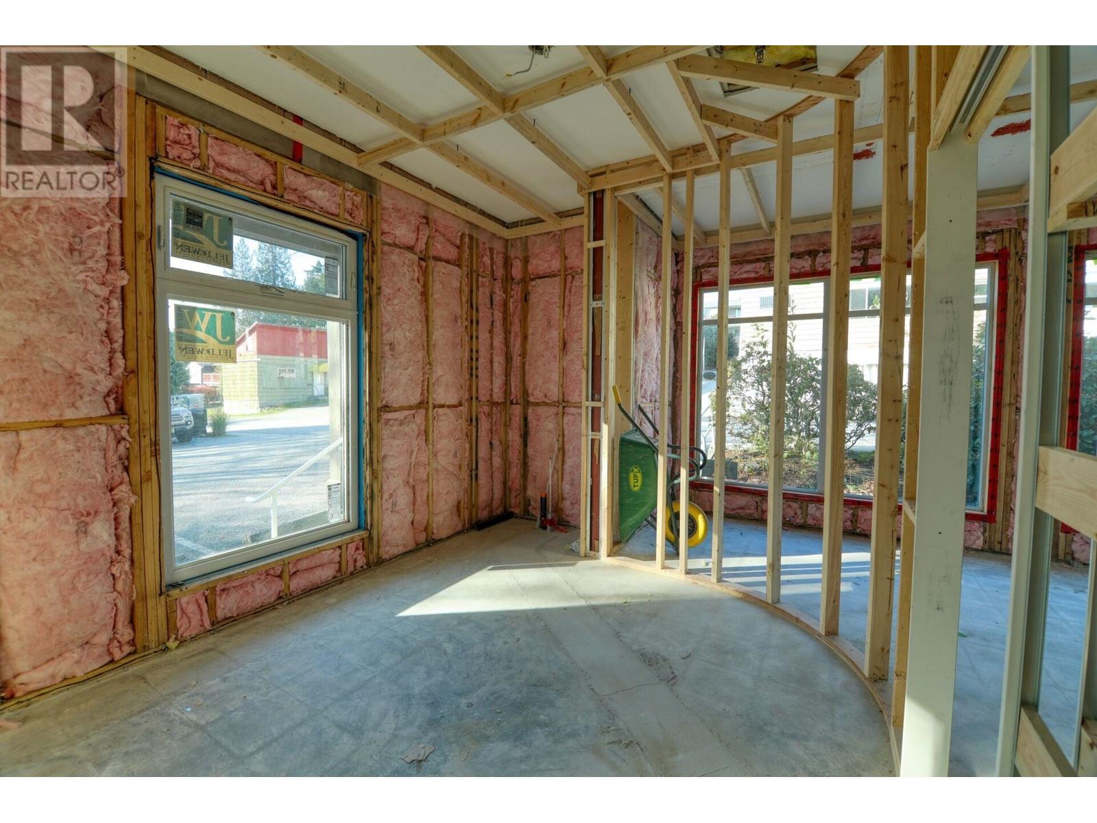 103 703 Gibsons Way, Gibsons, British Columbia  V0N 1V9 - Photo 15 - R2828428