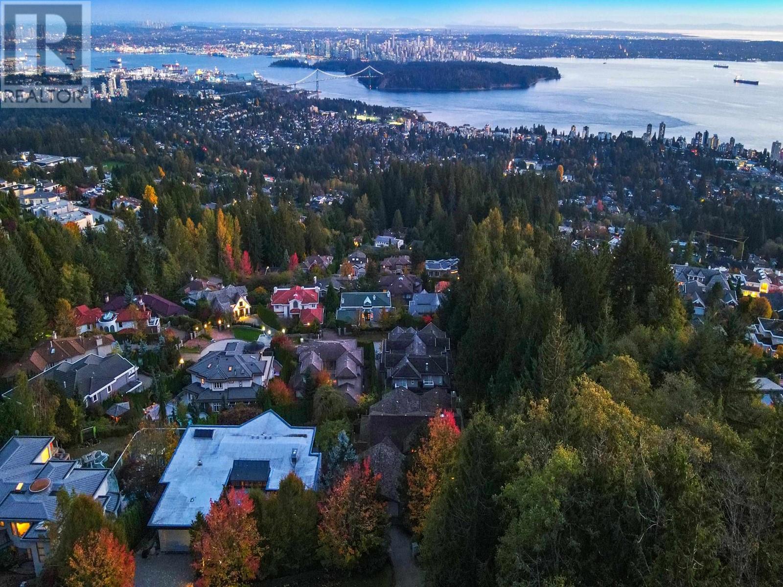 2668 Finch Hill, West Vancouver, British Columbia  V7S 3H3 - Photo 4 - R2825948