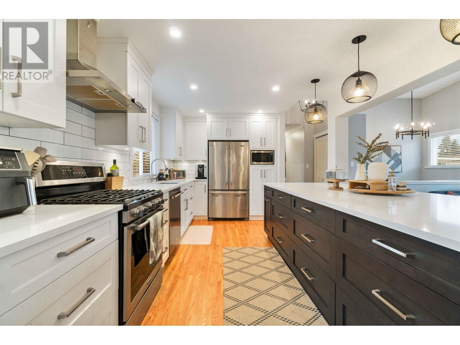 1380 Grover Avenue, Coquitlam, British Columbia  V3J 3G2 - Photo 10 - R2828652
