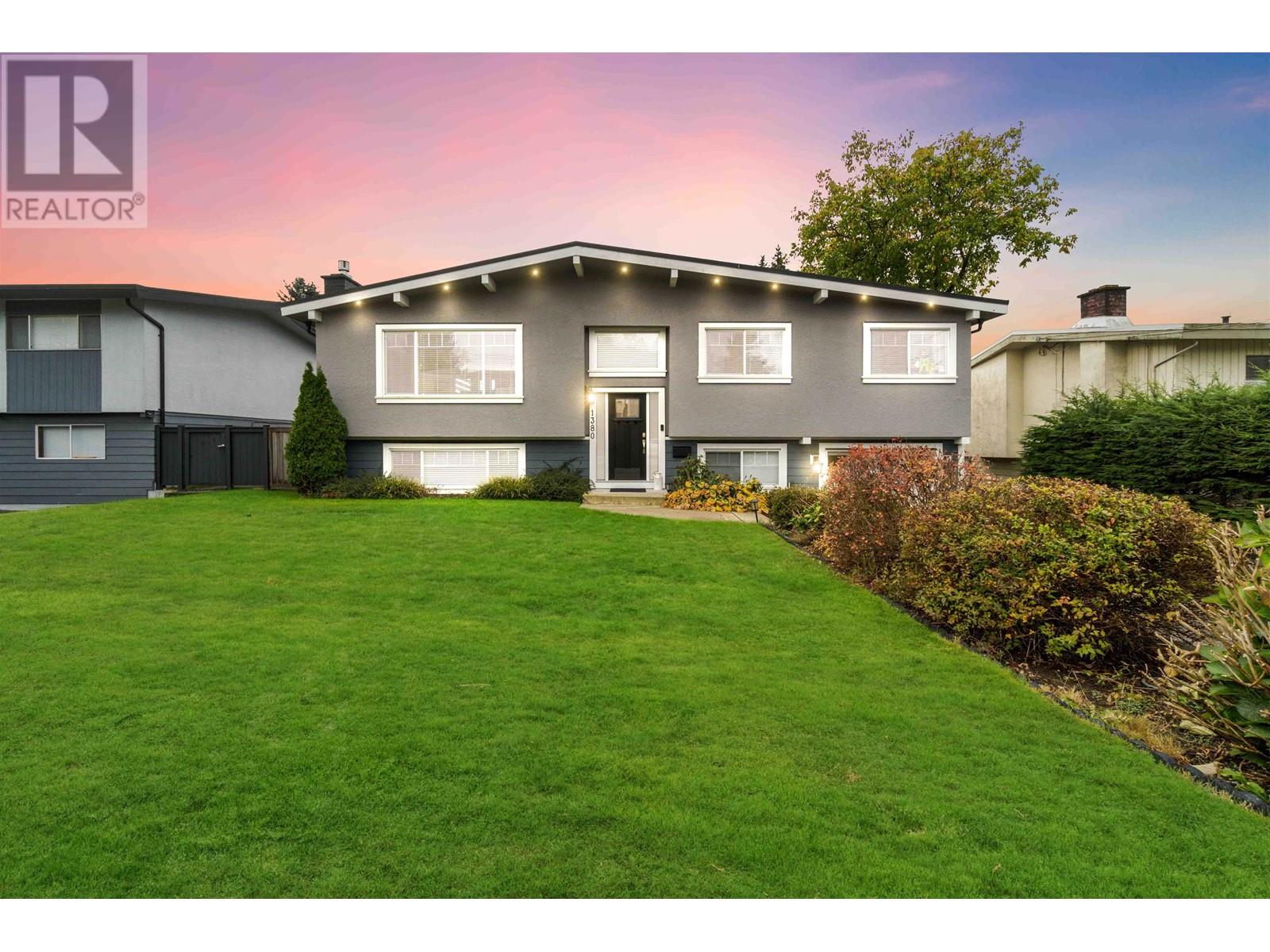 1380 GROVER AVENUE, coquitlam, British Columbia