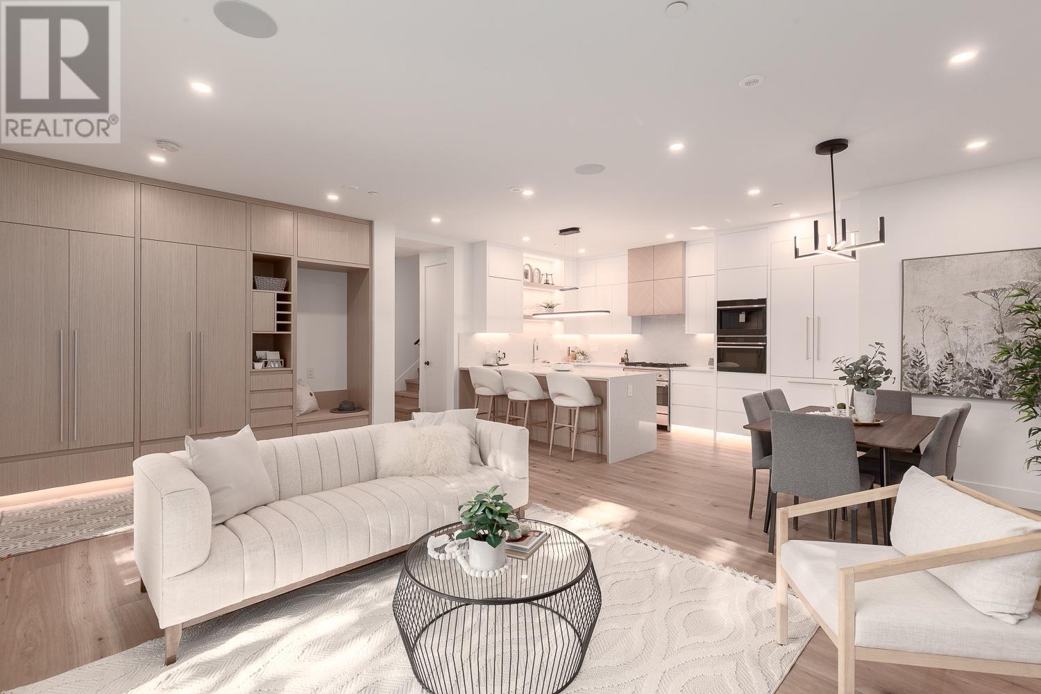 2033 Kitchener Street, Vancouver, British Columbia  V5L 2W6 - Photo 10 - R2828711