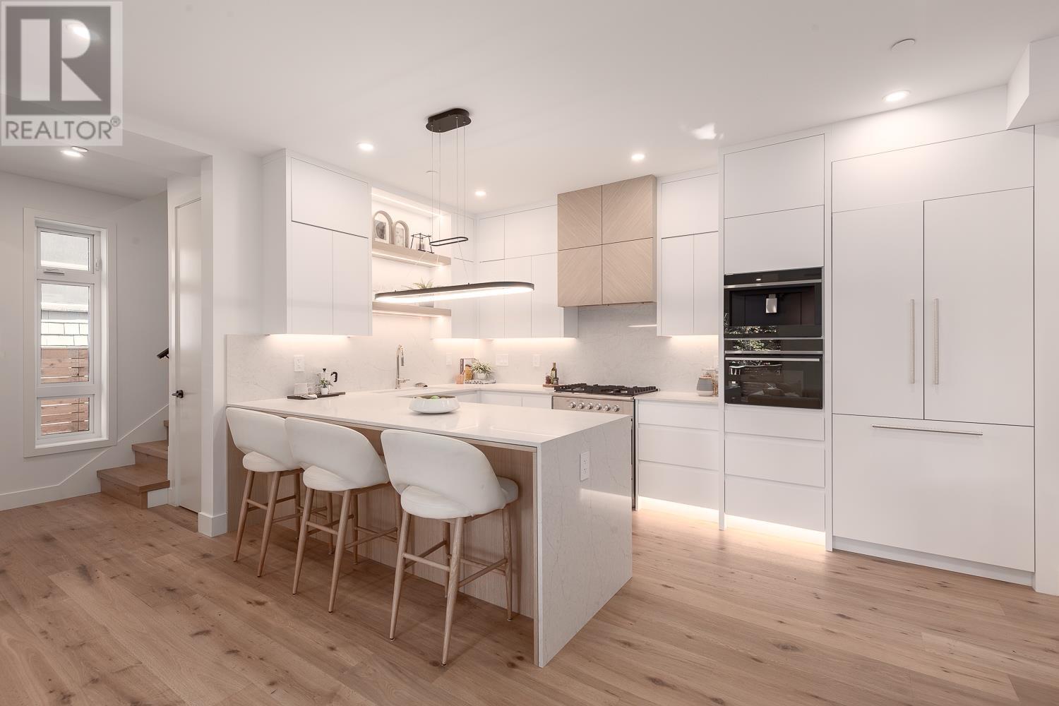 2033 Kitchener Street, Vancouver, British Columbia  V5L 2W6 - Photo 13 - R2828711