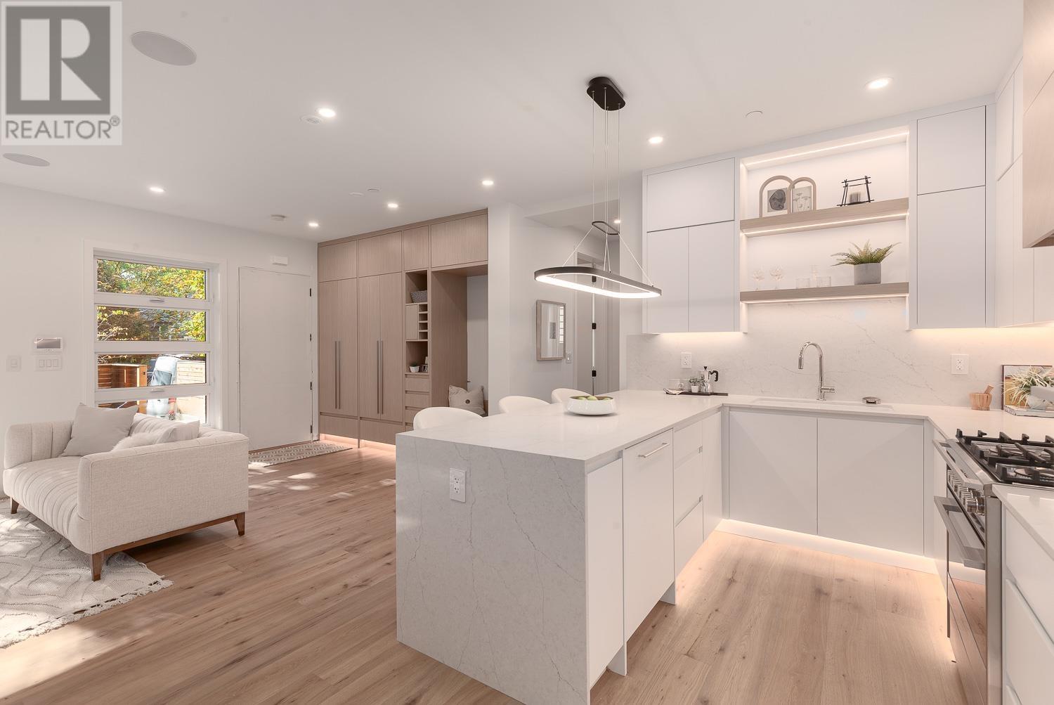 2033 Kitchener Street, Vancouver, British Columbia  V5L 2W6 - Photo 17 - R2828711