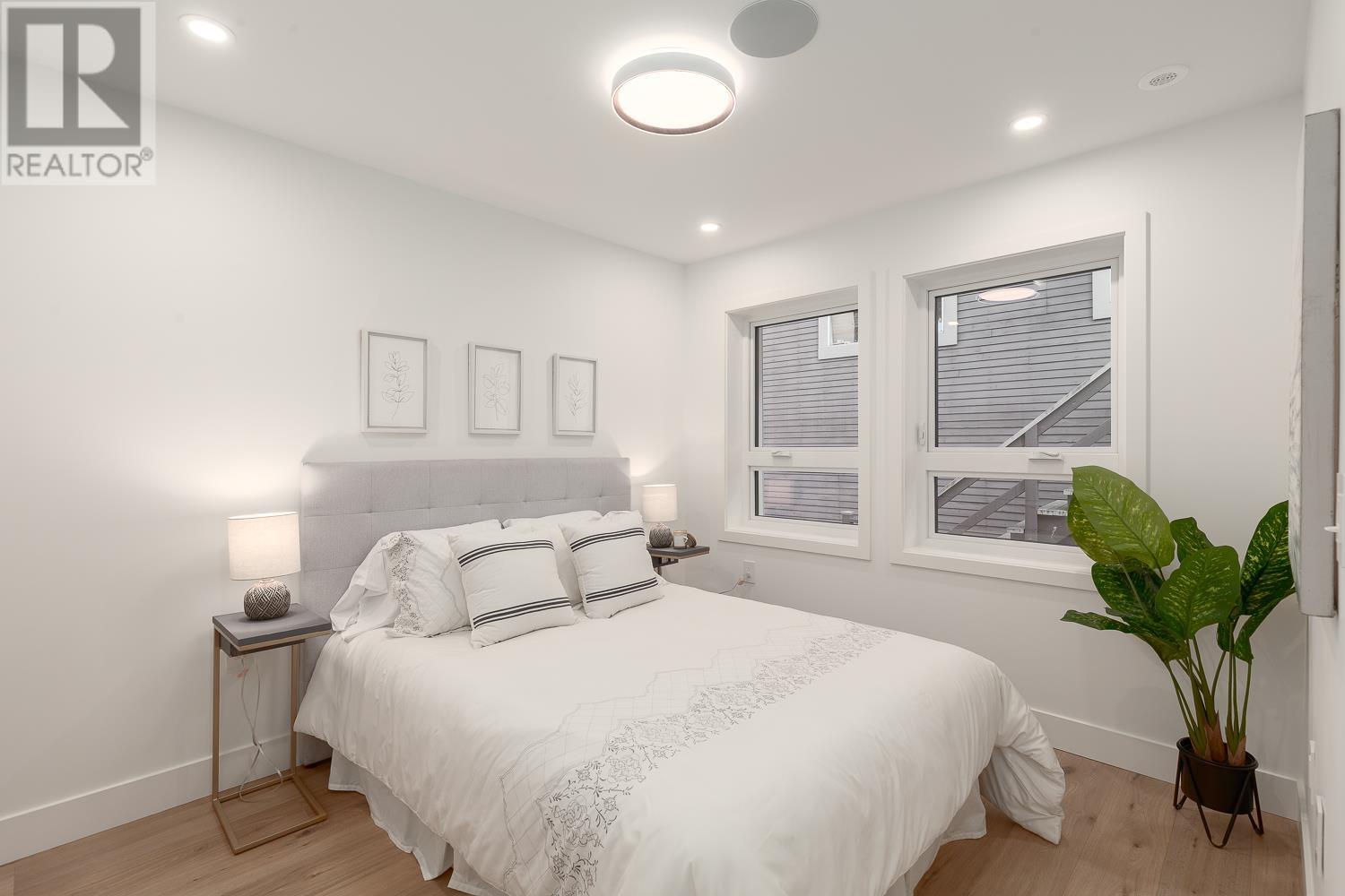 2033 Kitchener Street, Vancouver, British Columbia  V5L 2W6 - Photo 29 - R2828711