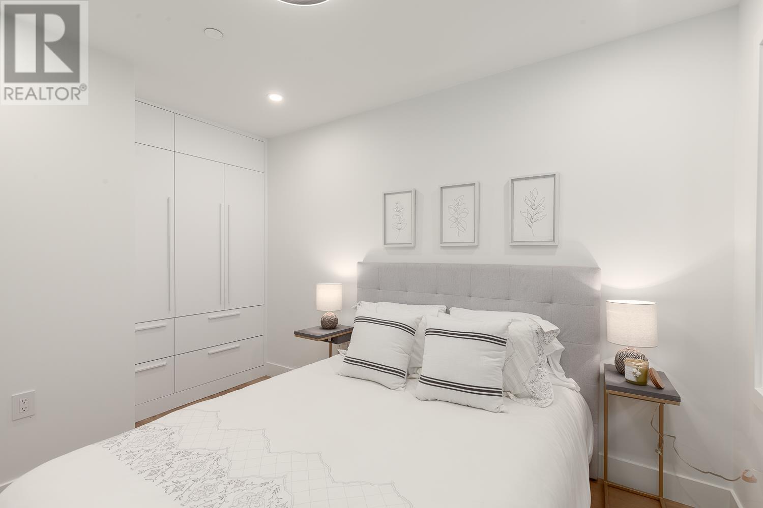 2033 Kitchener Street, Vancouver, British Columbia  V5L 2W6 - Photo 30 - R2828711