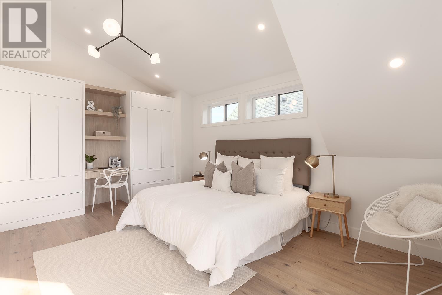 2033 Kitchener Street, Vancouver, British Columbia  V5L 2W6 - Photo 33 - R2828711