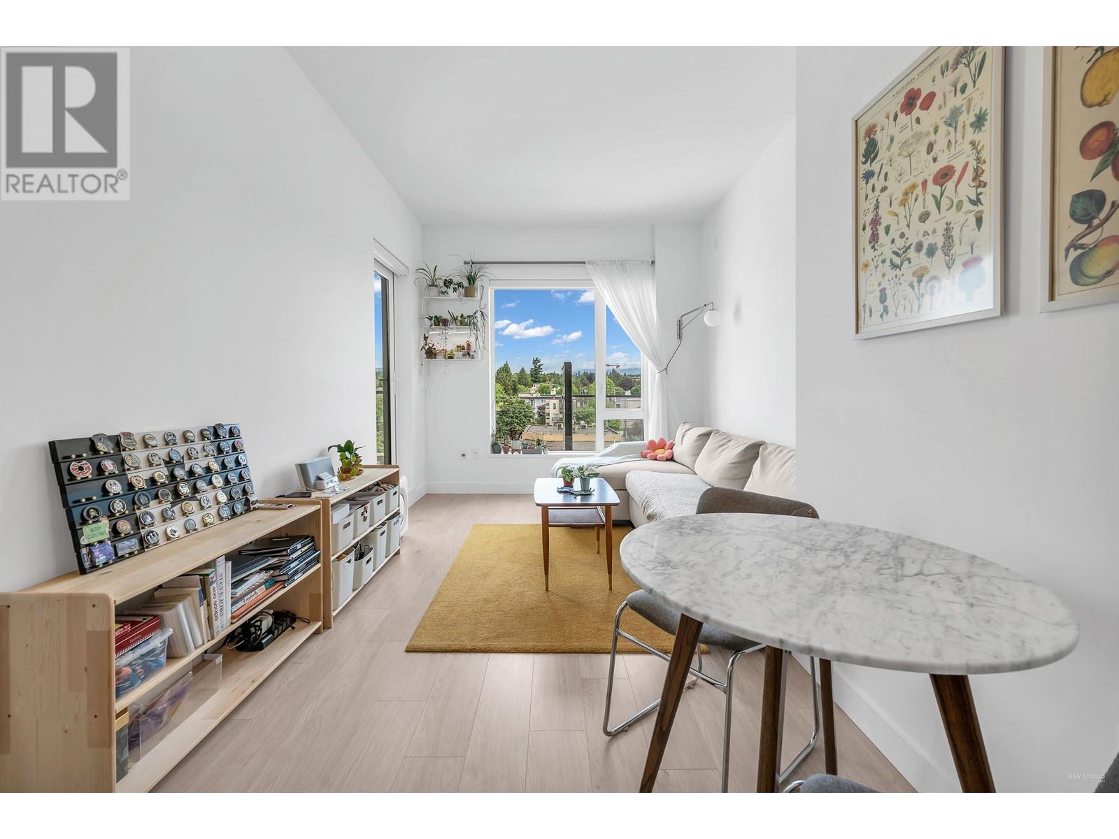 605 8888 Osler Street, Vancouver, British Columbia  V6P 4G2 - Photo 3 - R2828714