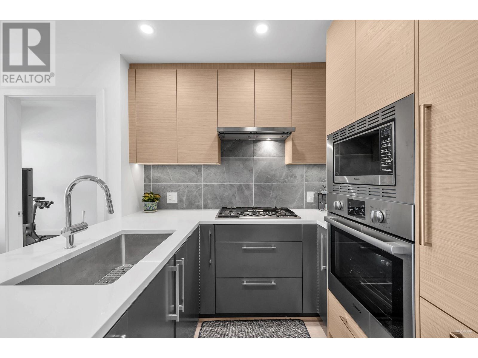 605 8888 Osler Street, Vancouver, British Columbia  V6P 4G2 - Photo 9 - R2828714
