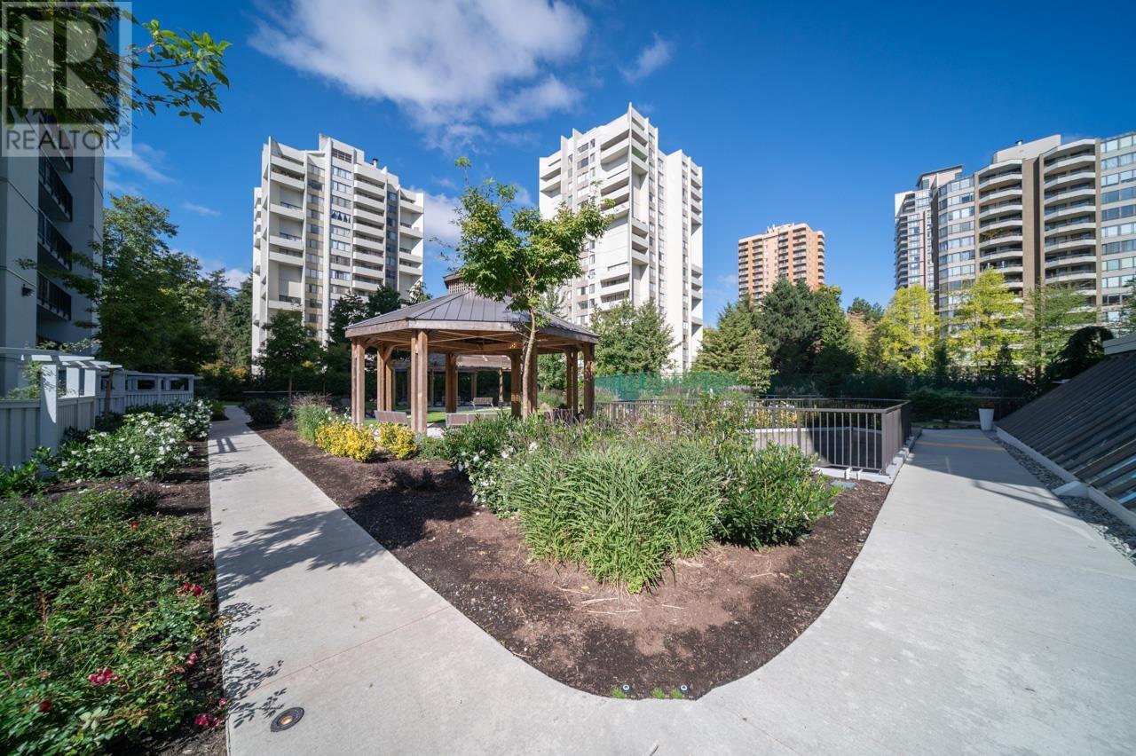 408 6455 Willingdon Avenue, Burnaby, British Columbia  V5H 4E4 - Photo 2 - R2828720