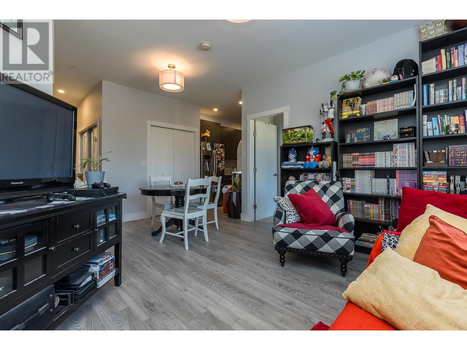 302 22315 122 Avenue, Maple Ridge, British Columbia  V2X 4K7 - Photo 14 - R2828733