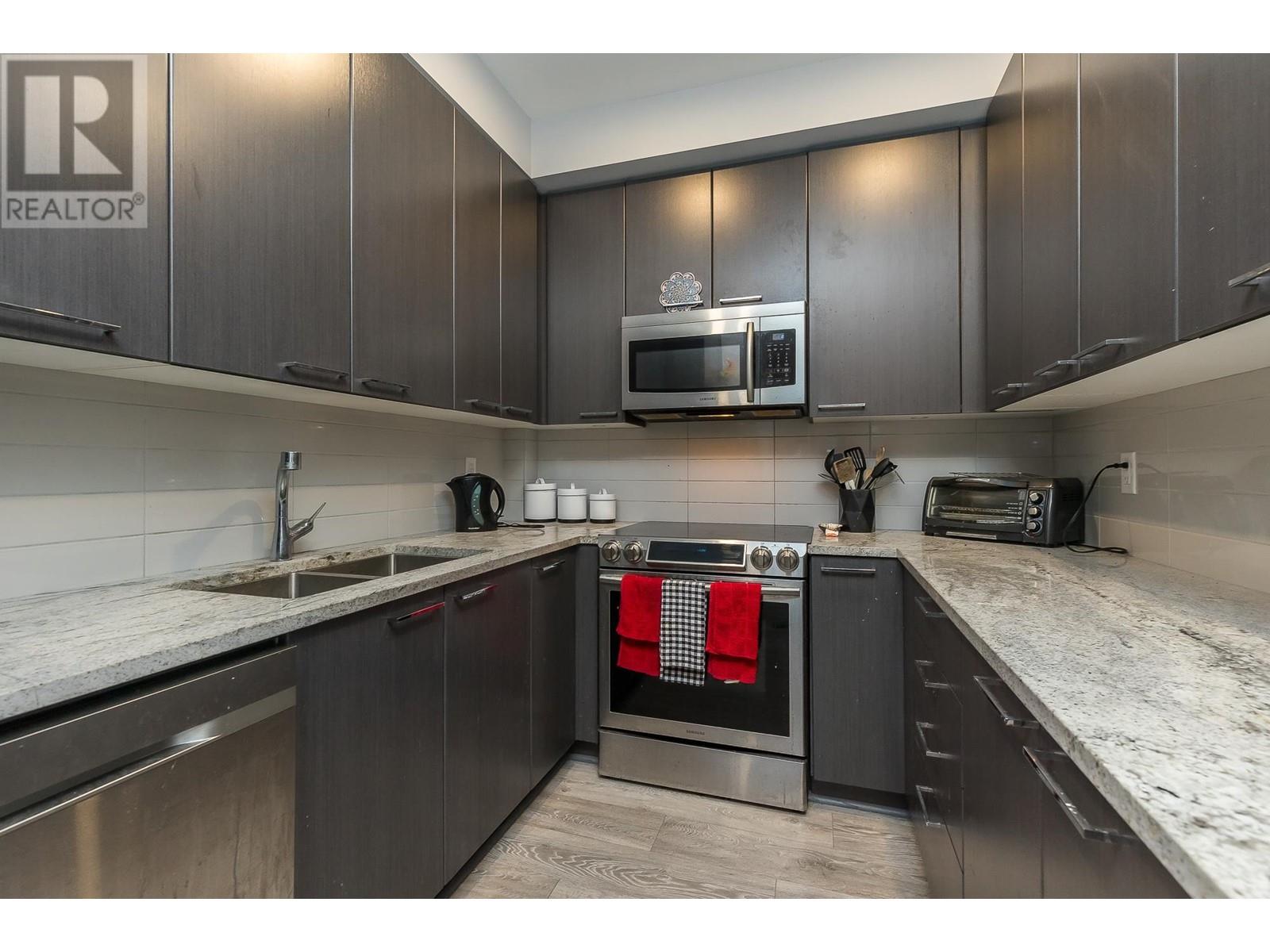 302 22315 122 Avenue, Maple Ridge, British Columbia  V2X 4K7 - Photo 5 - R2828733