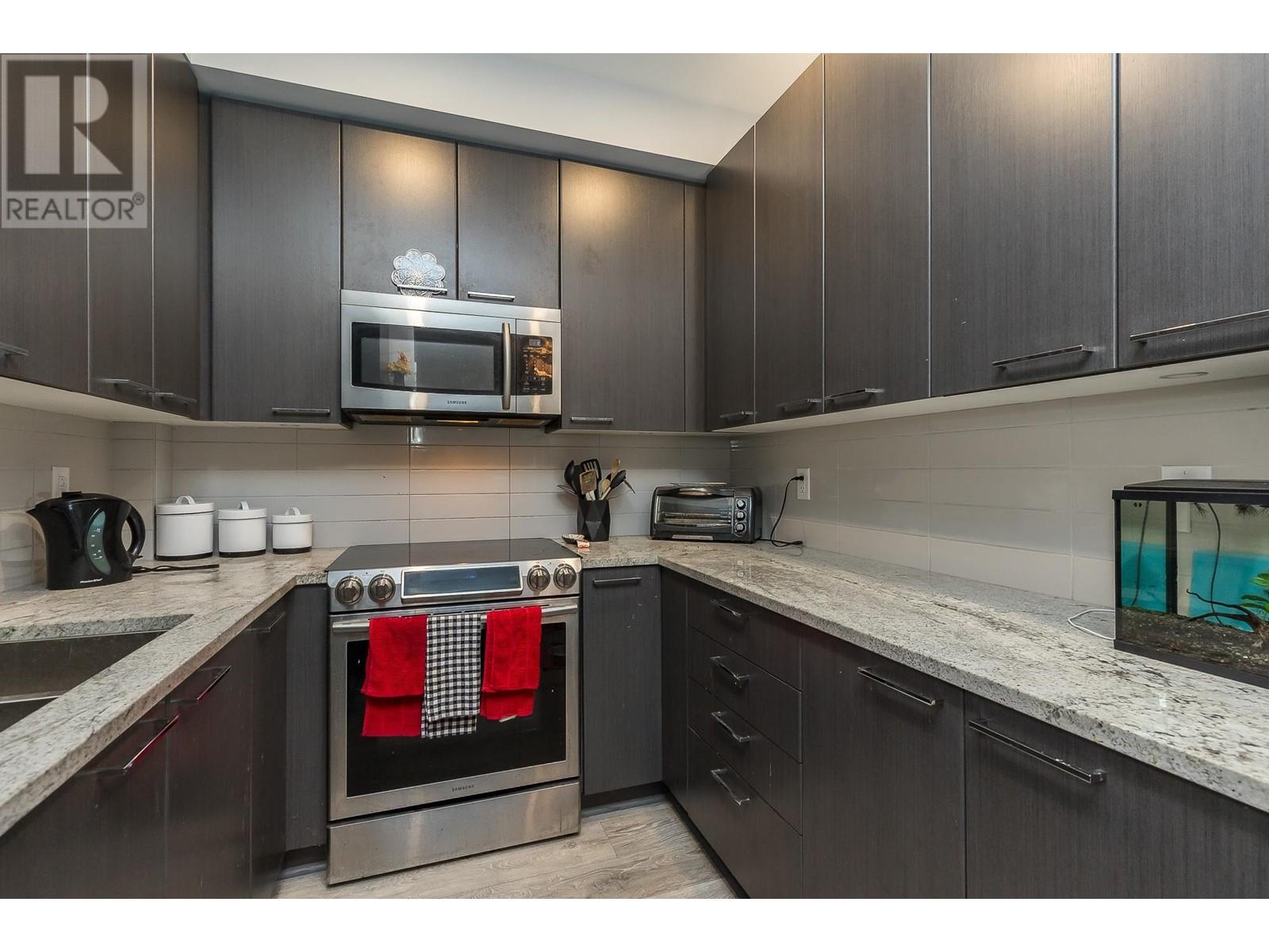 302 22315 122 Avenue, Maple Ridge, British Columbia  V2X 4K7 - Photo 6 - R2828733