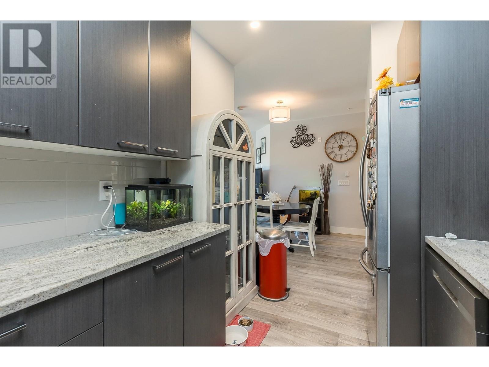 302 22315 122 Avenue, Maple Ridge, British Columbia  V2X 4K7 - Photo 8 - R2828733