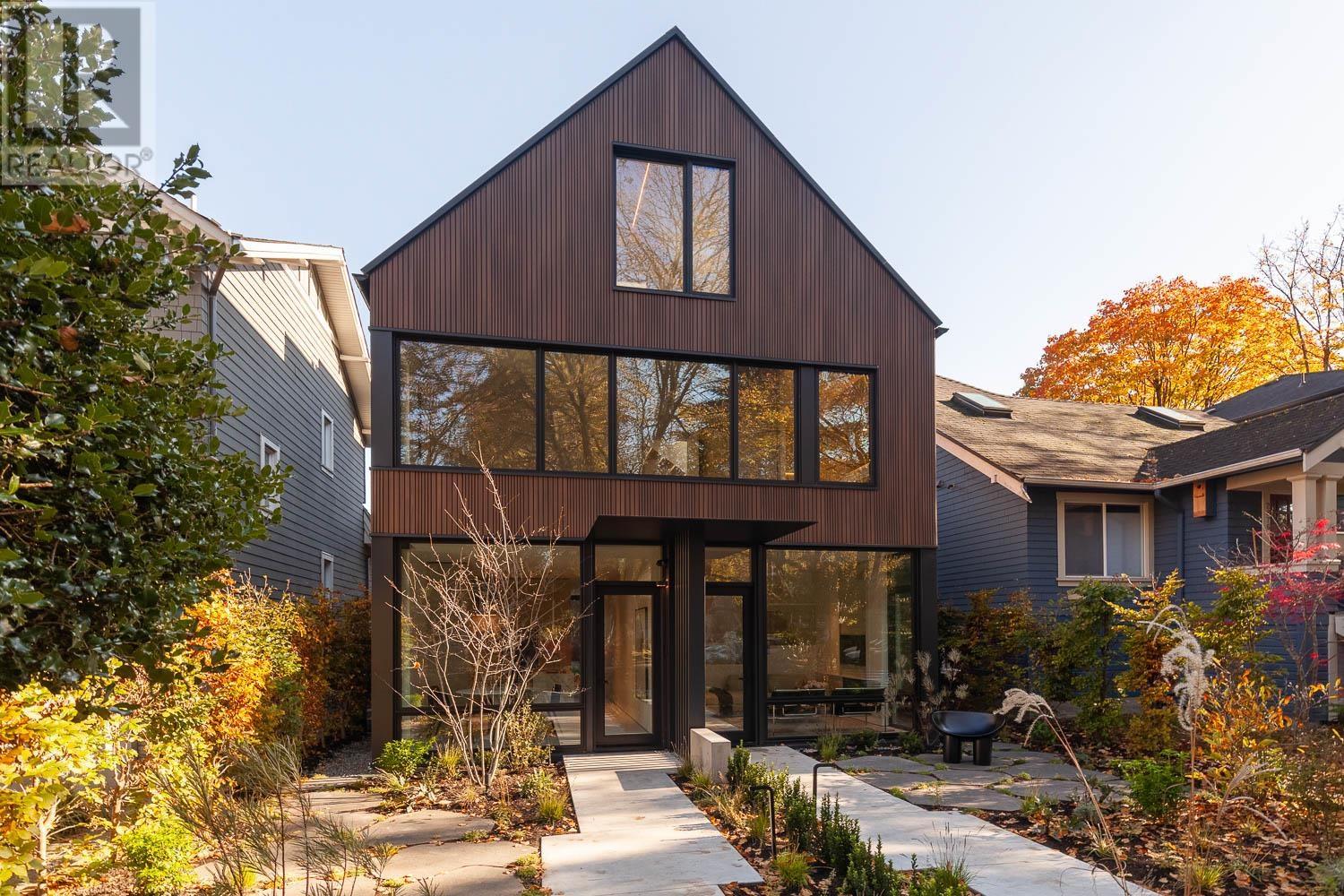 2866 Waterloo Street, Vancouver, British Columbia  V6R 3J3 - Photo 1 - R2828738