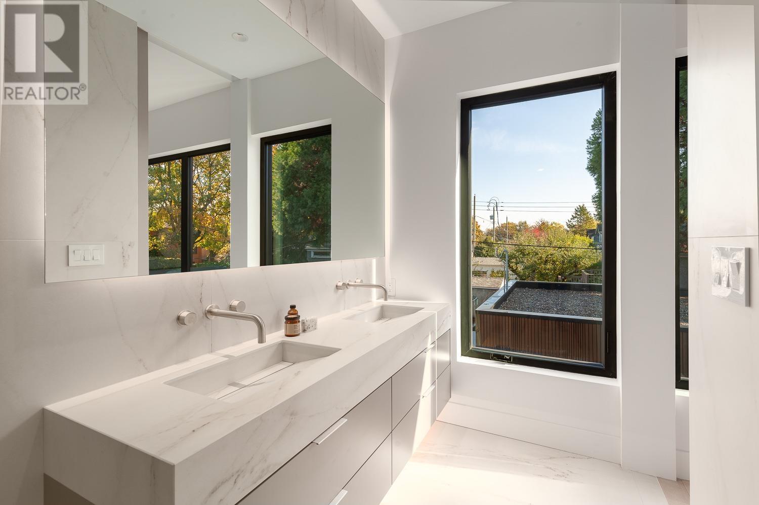 2866 Waterloo Street, Vancouver, British Columbia  V6R 3J3 - Photo 13 - R2828738