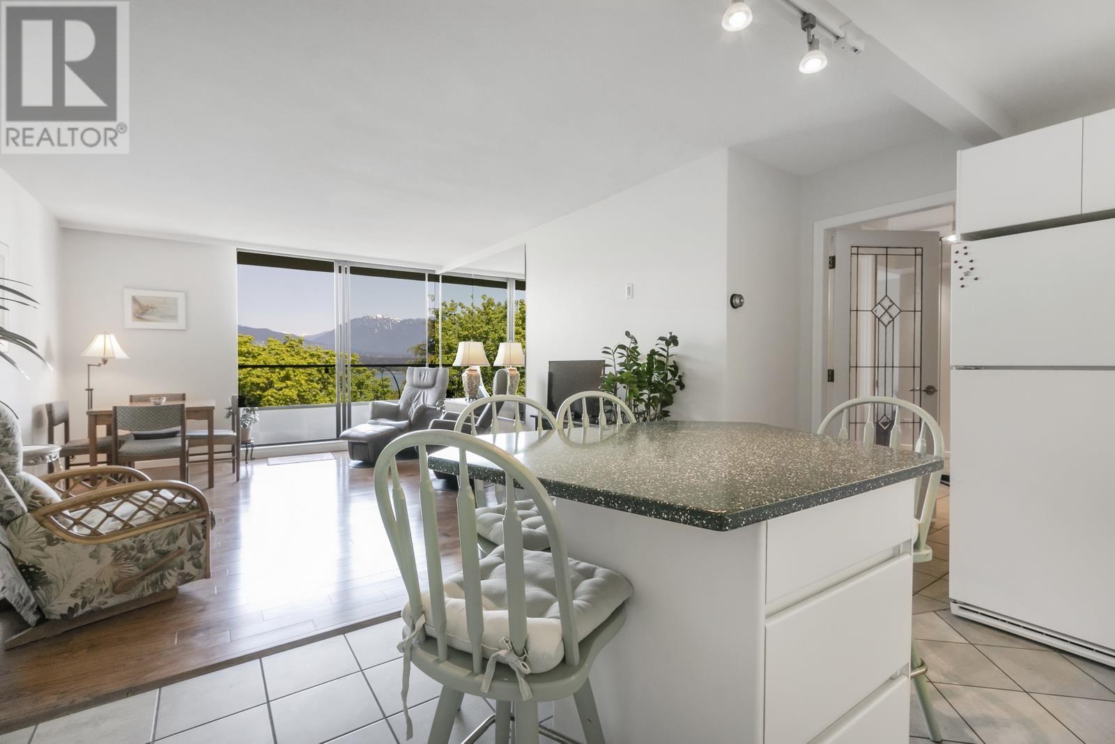 606 2370 W 2ND AVENUE, vancouver, British Columbia