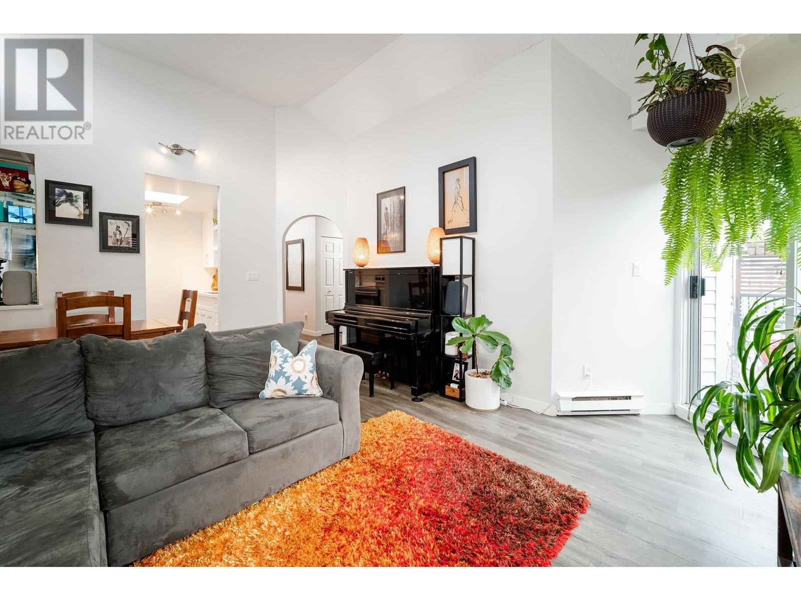 403 1147 Nelson Street, Vancouver, British Columbia  V6E 1J3 - Photo 8 - R2828777