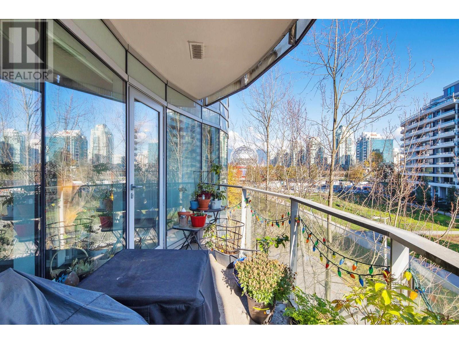 404 1661 Ontario Street, Vancouver, British Columbia  V5Y 0C3 - Photo 11 - R2828788