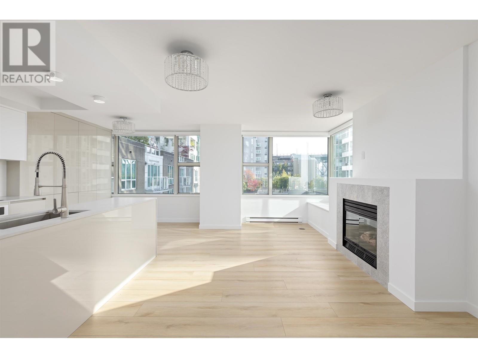 607 1500 Hornby Street, Vancouver, British Columbia  V6Z 2R1 - Photo 2 - R2828794