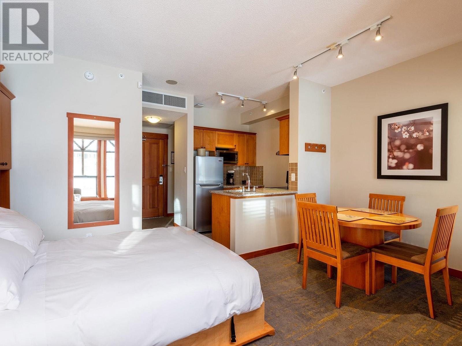310 4320 Sundial Crescent, Whistler, British Columbia  V8E 1G6 - Photo 10 - R2828803
