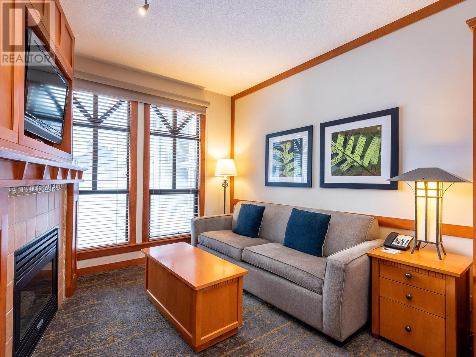 310 4320 Sundial Crescent, Whistler, British Columbia  V8E 1G6 - Photo 4 - R2828803