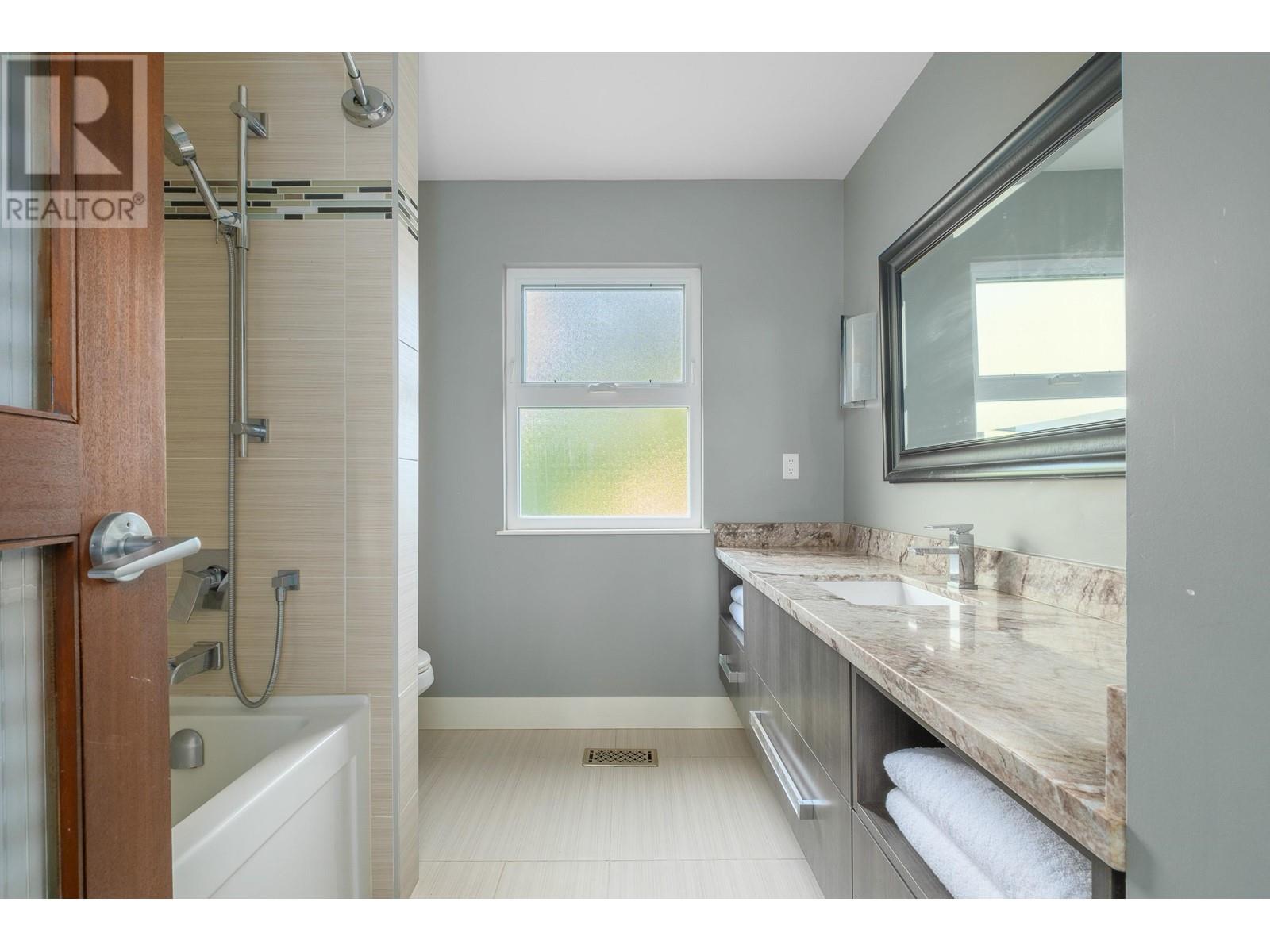 4128 Virginia Crescent, North Vancouver, British Columbia  V7R 3Z6 - Photo 27 - R2828721