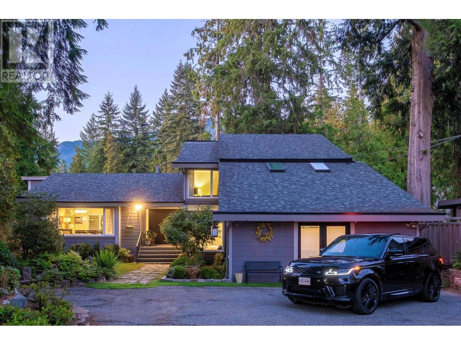 4128 Virginia Crescent, North Vancouver, British Columbia  V7R 3Z6 - Photo 28 - R2828721