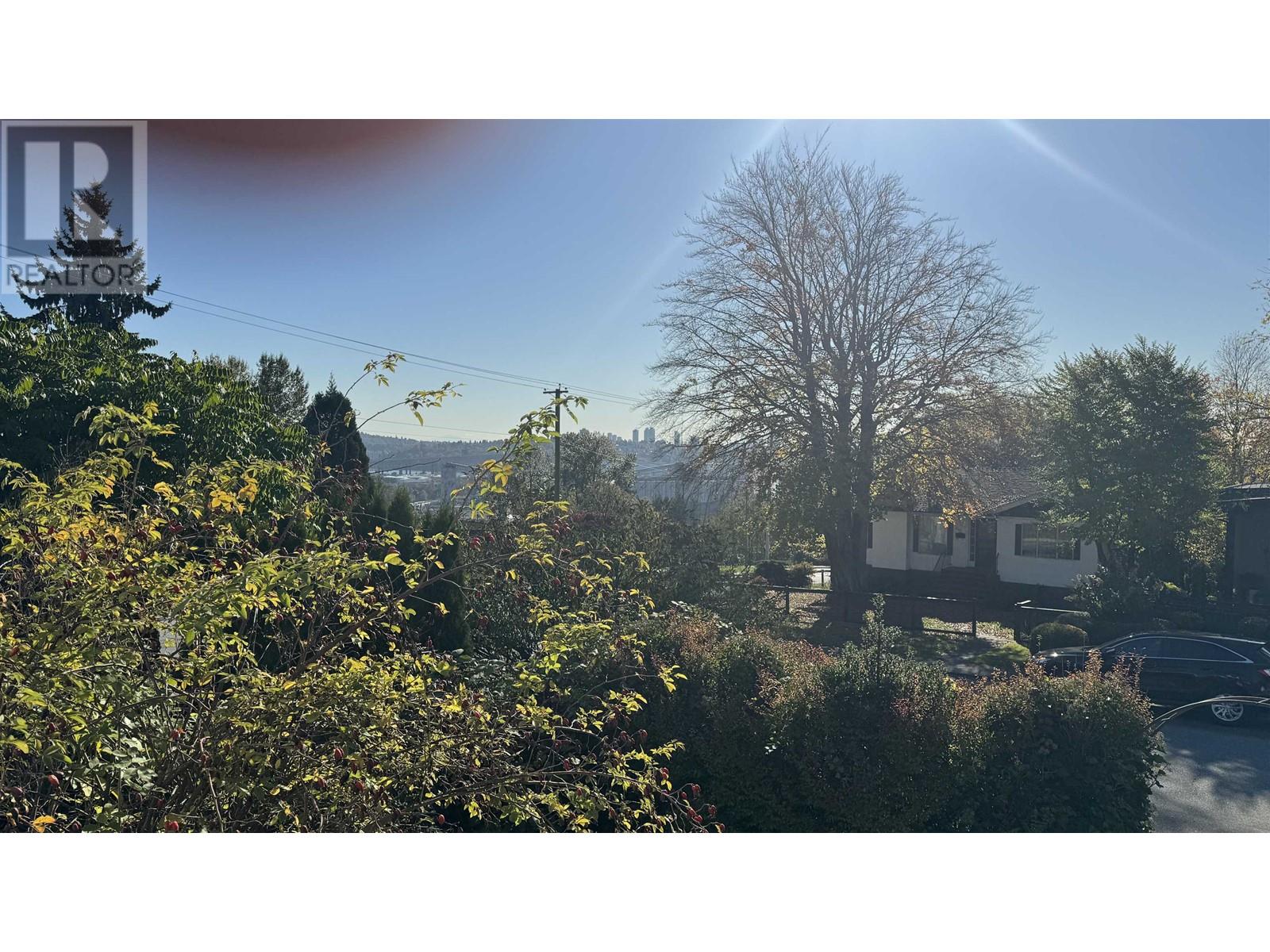 844 E 6th Street, North Vancouver, British Columbia  V7L 1R7 - Photo 3 - R2828731