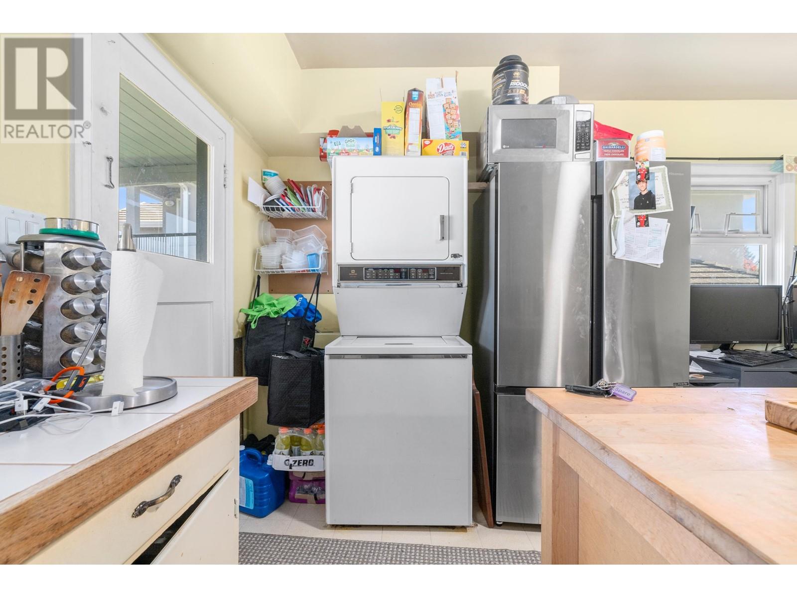 258 E 21st Street, North Vancouver, British Columbia  V7L 3B6 - Photo 12 - R2828745