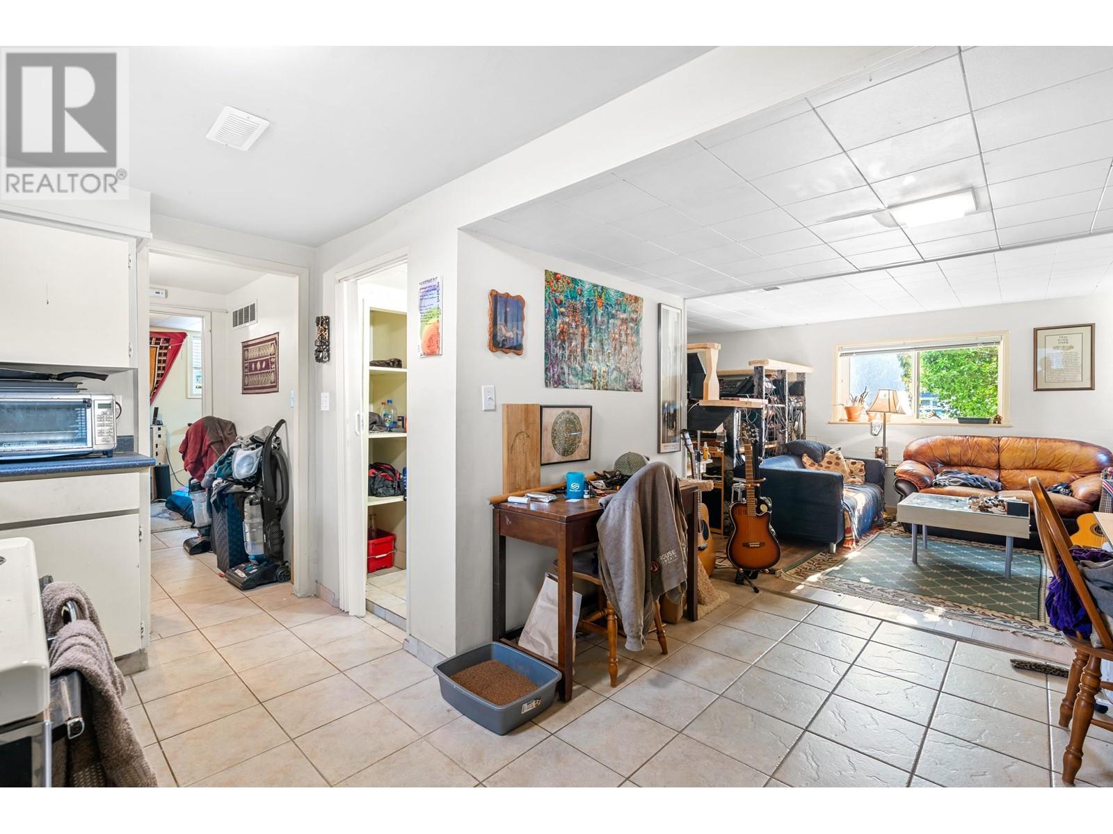 258 E 21st Street, North Vancouver, British Columbia  V7L 3B6 - Photo 15 - R2828745