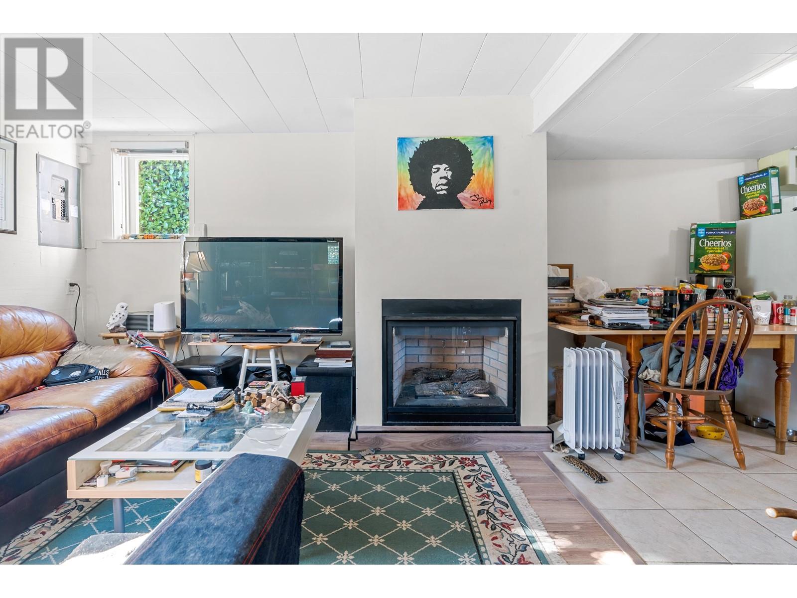 258 E 21st Street, North Vancouver, British Columbia  V7L 3B6 - Photo 19 - R2828745