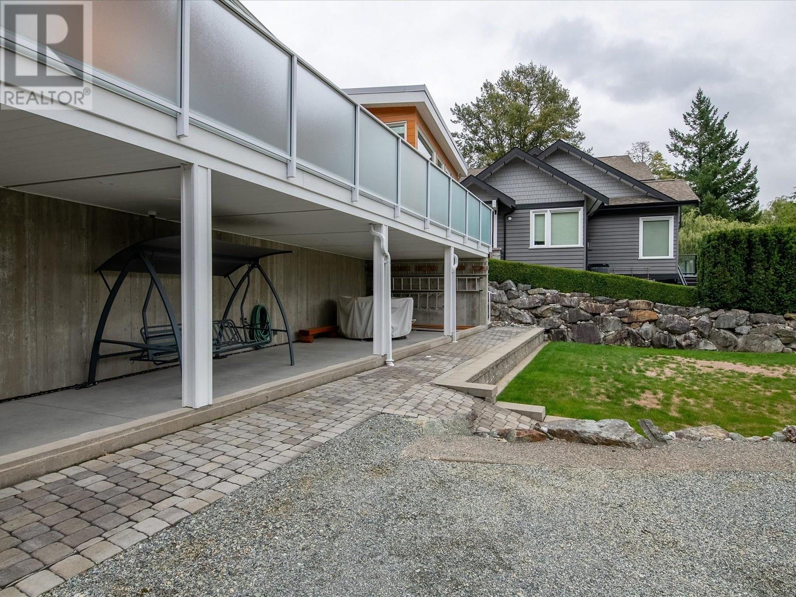 1661 Macdonald Place, Squamish, British Columbia  V0N 1H0 - Photo 32 - R2828749