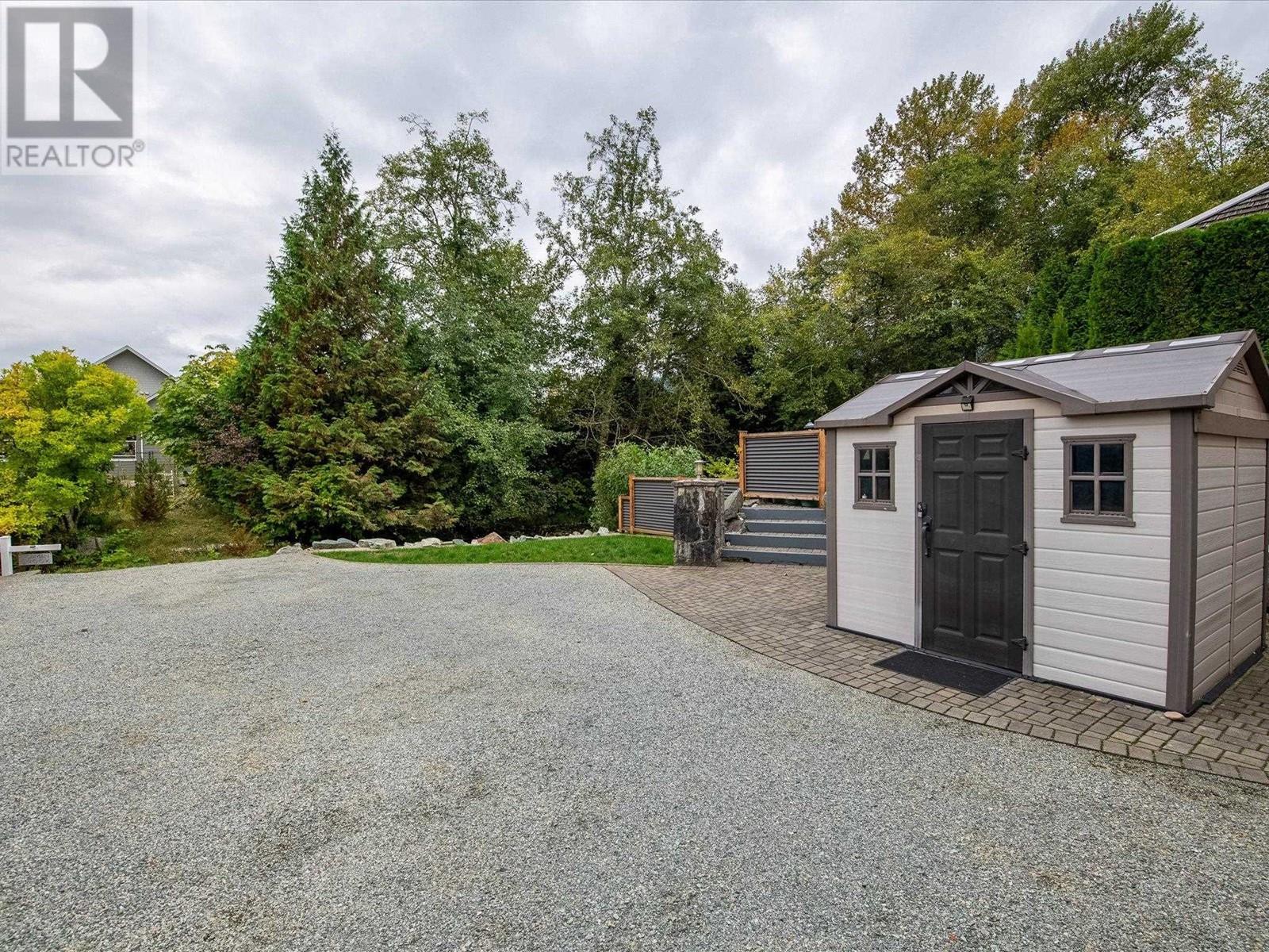 1661 Macdonald Place, Squamish, British Columbia  V0N 1H0 - Photo 34 - R2828749