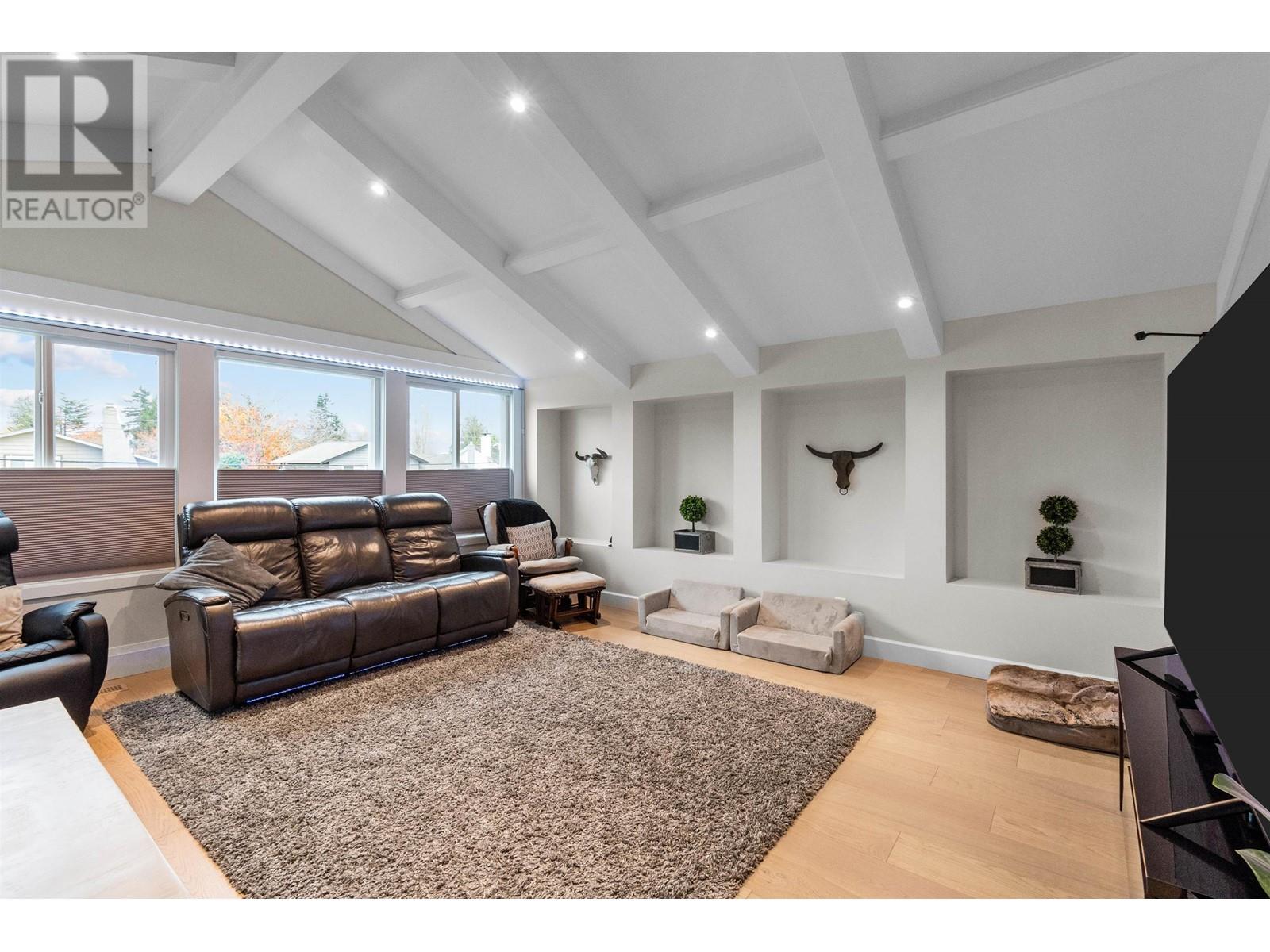 1325 53a Street, Tsawwassen, British Columbia  V4M 3E8 - Photo 3 - R2828753