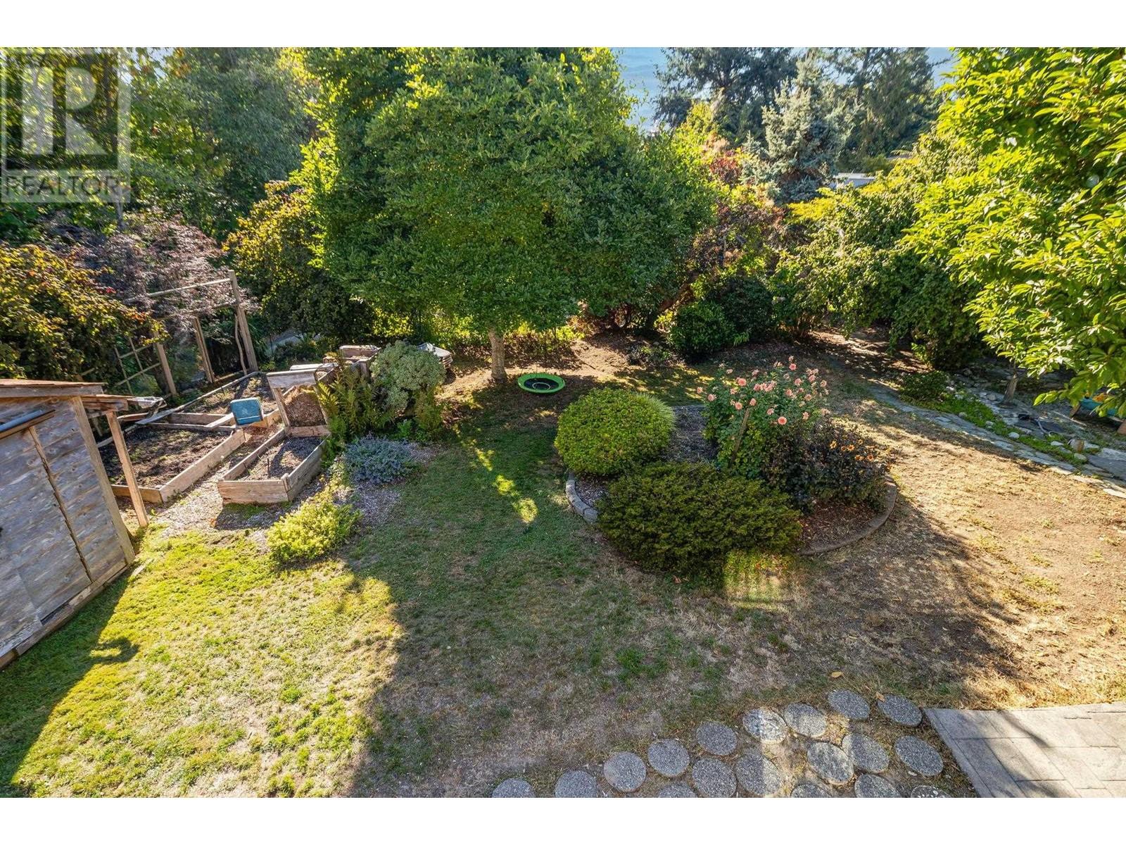 1547 Grandview Road, Gibsons, British Columbia  V0N 1V5 - Photo 35 - R2828776