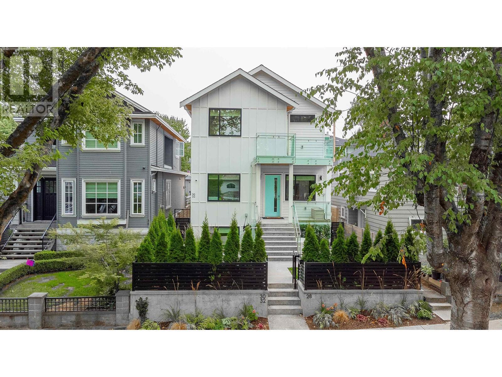 28 E 19th Avenue, Vancouver, British Columbia  V5V 1H7 - Photo 2 - R2828580