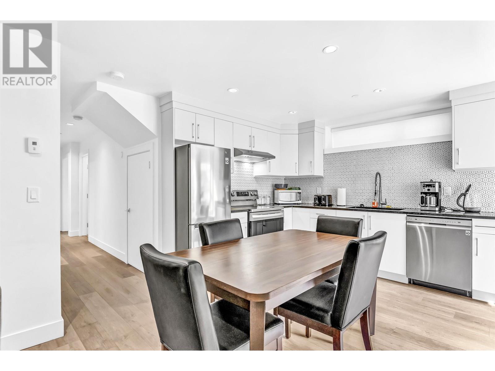 28 E 19th Avenue, Vancouver, British Columbia  V5V 1H7 - Photo 12 - R2828580