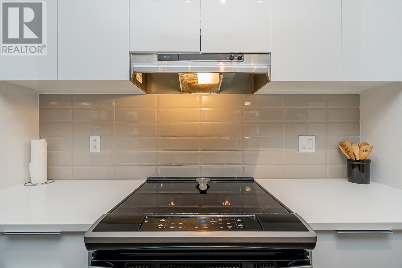 1201 11295 Pazarena Place, Maple Ridge, British Columbia  V2X 4K9 - Photo 12 - R2828098