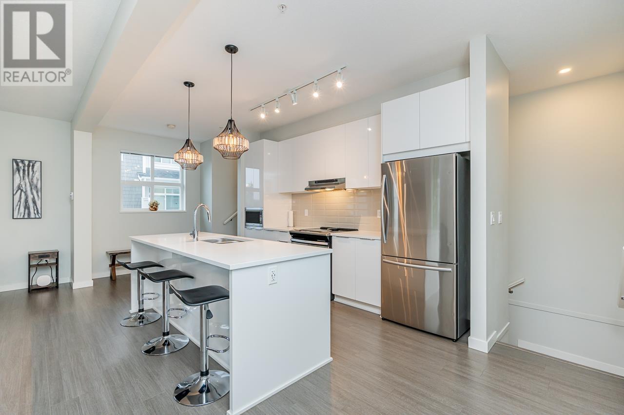 1201 11295 Pazarena Place, Maple Ridge, British Columbia  V2X 4K9 - Photo 8 - R2828098