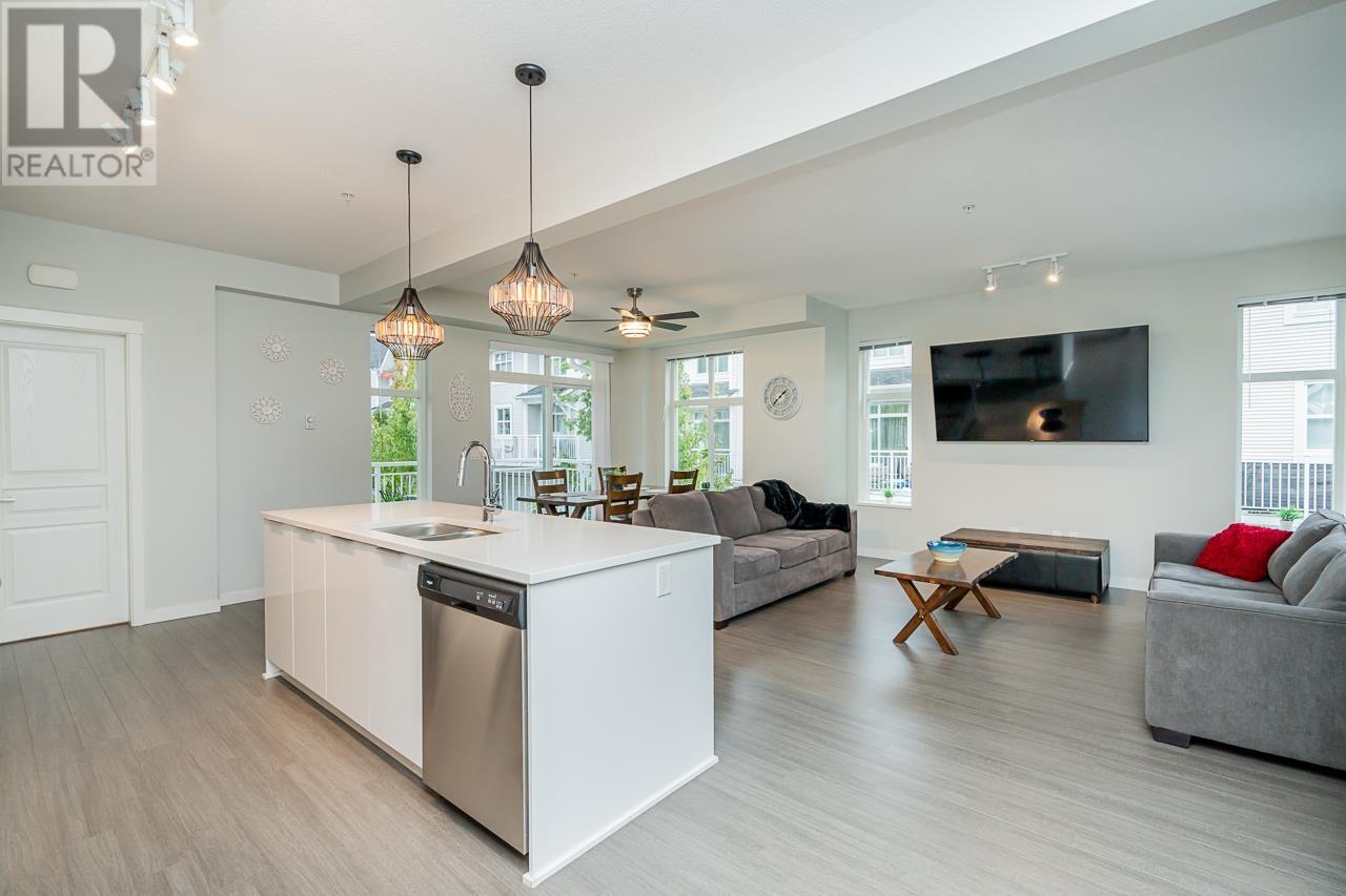 1201 11295 Pazarena Place, Maple Ridge, British Columbia  V2X 4K9 - Photo 10 - R2828098