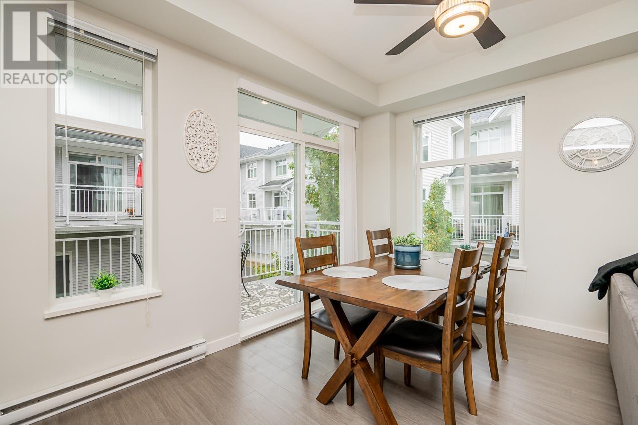 1201 11295 Pazarena Place, Maple Ridge, British Columbia  V2X 4K9 - Photo 15 - R2828098