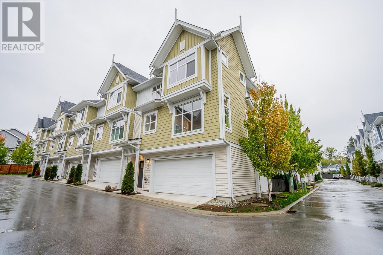 1201 11295 Pazarena Place, Maple Ridge, British Columbia  V2X 4K9 - Photo 3 - R2828098