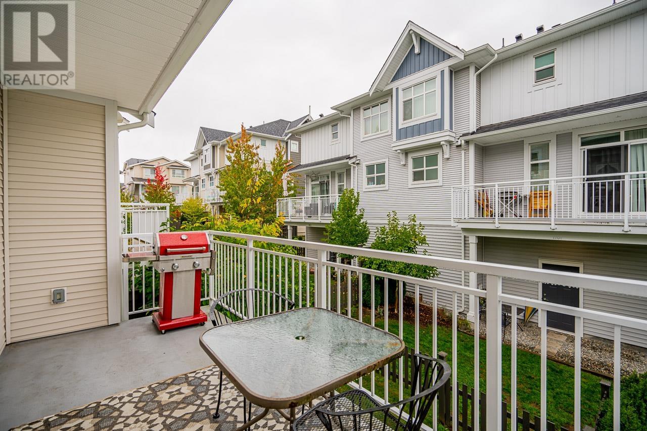 1201 11295 Pazarena Place, Maple Ridge, British Columbia  V2X 4K9 - Photo 31 - R2828098