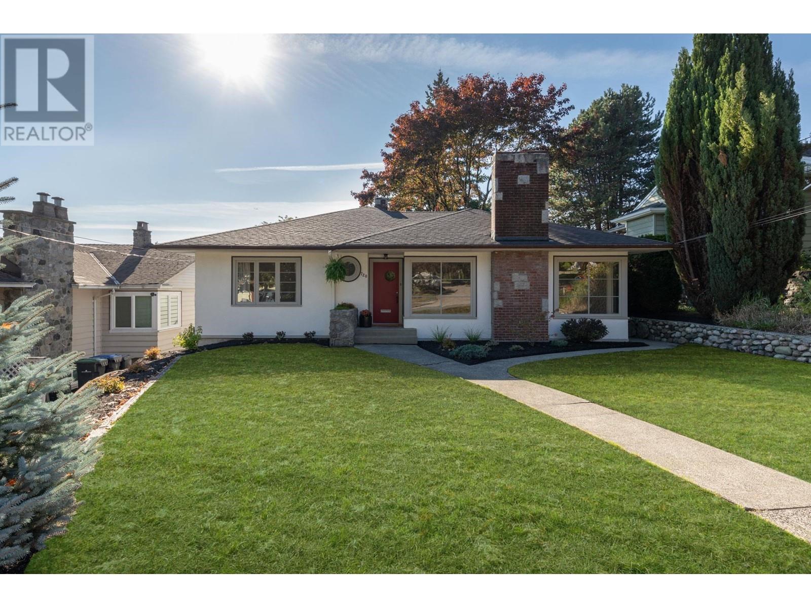 720 NINETEENTH STREET, new westminster, British Columbia