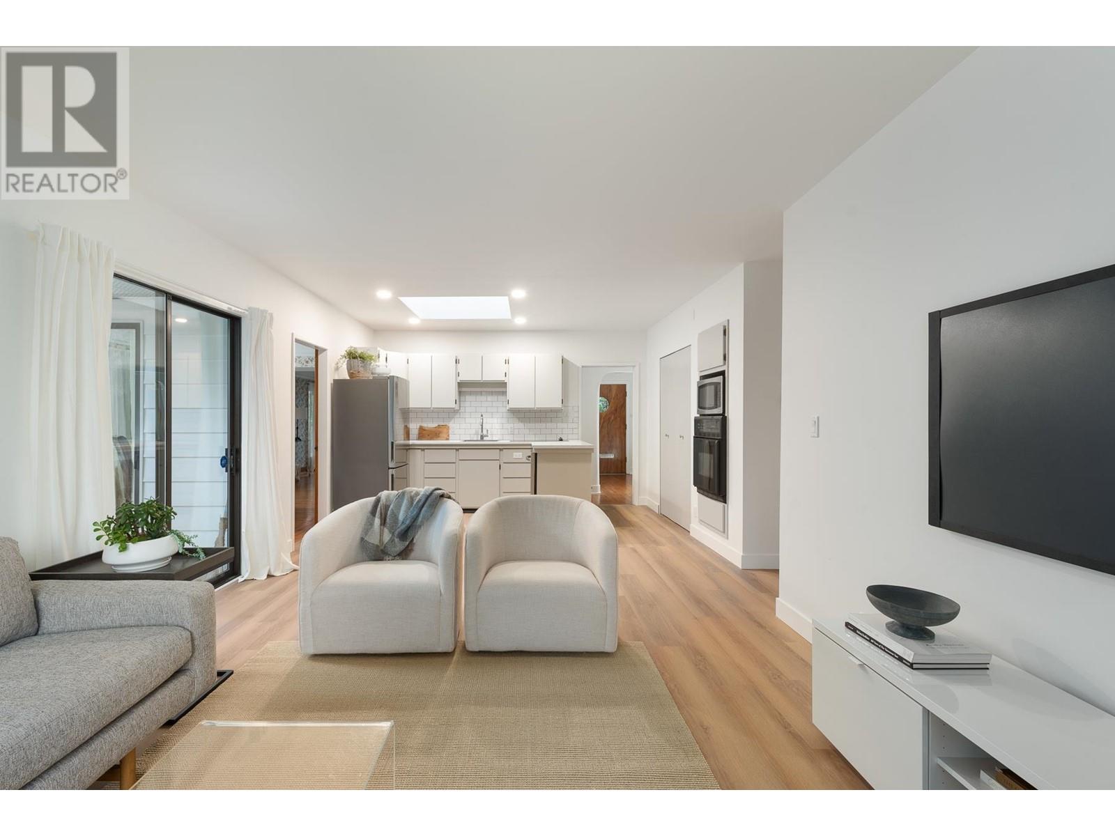 720 Nineteenth Street, New Westminster, British Columbia  V3M 4V2 - Photo 7 - R2827756