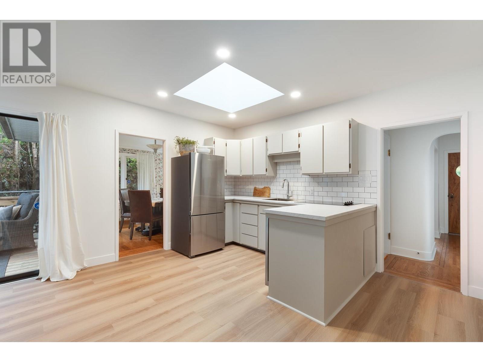 720 Nineteenth Street, New Westminster, British Columbia  V3M 4V2 - Photo 8 - R2827756