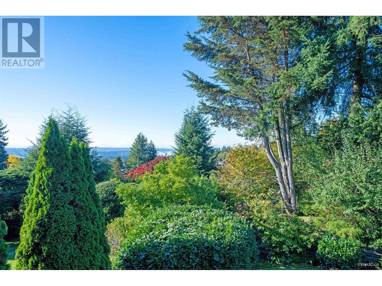 4297 Delbrook Avenue, North Vancouver, British Columbia  V7N 4A4 - Photo 18 - R2828532