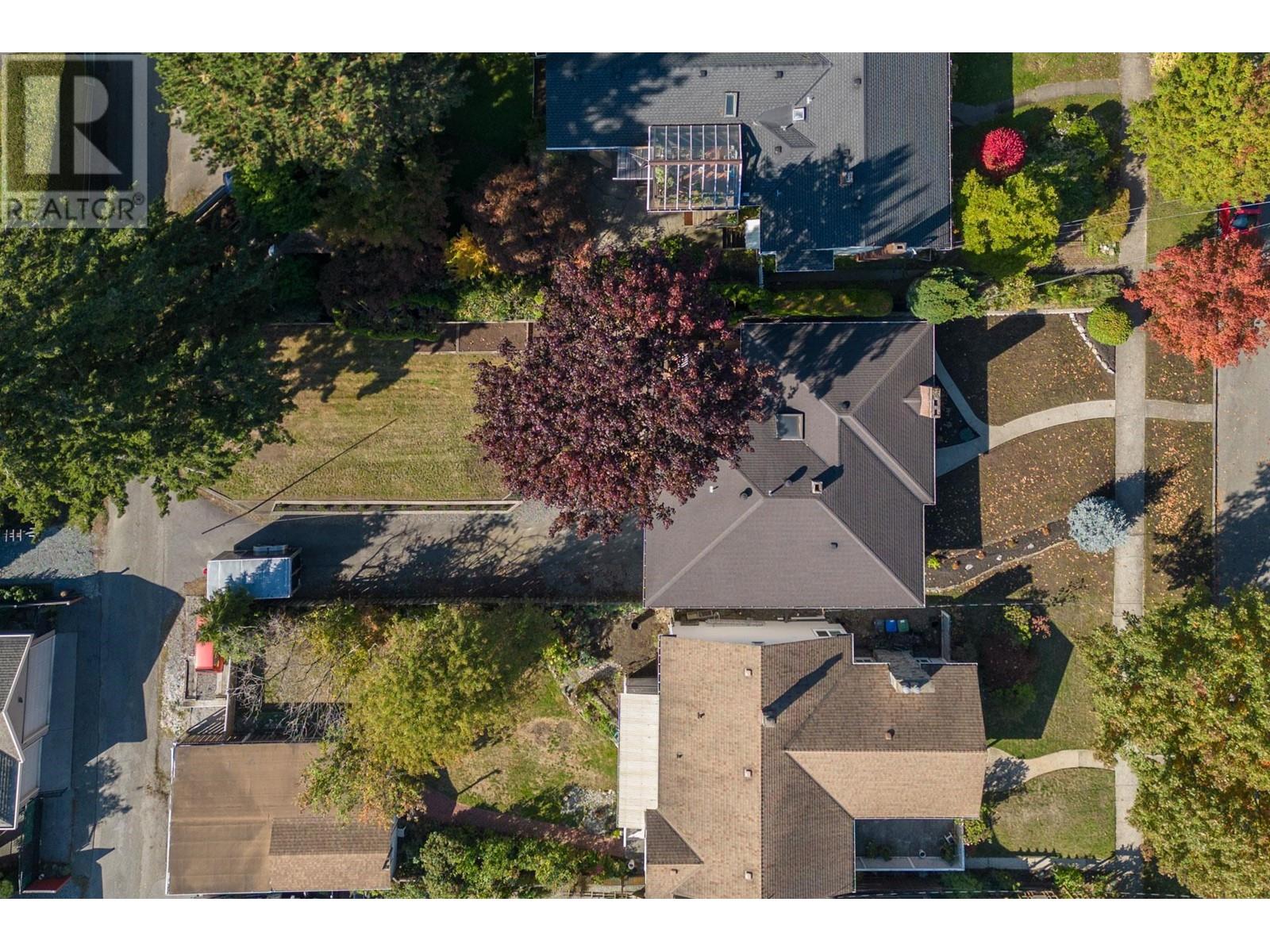 720 Nineteenth Street, New Westminster, British Columbia  V3M 4V2 - Photo 37 - R2827756