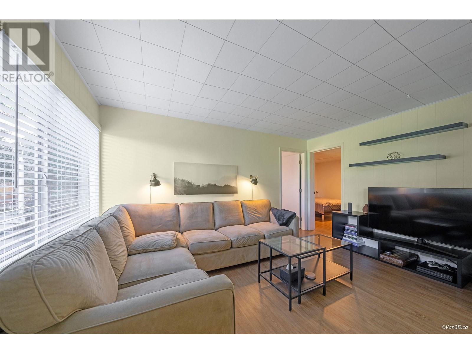 4297 Delbrook Avenue, North Vancouver, British Columbia  V7N 4A4 - Photo 24 - R2828532